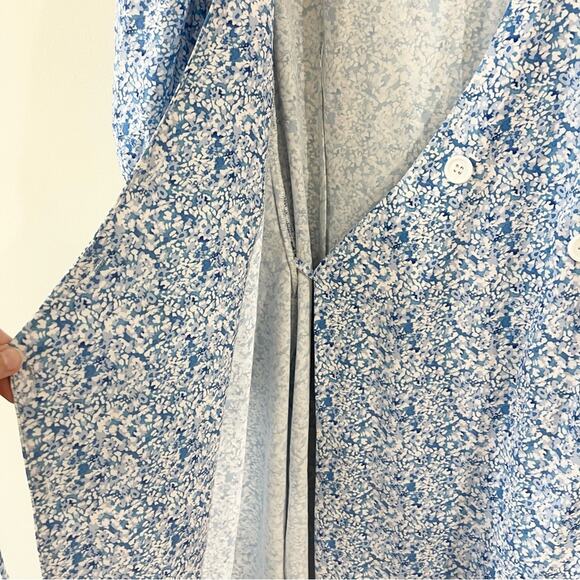 Spring Time in Brooklyn Floral Blue Wrap Mini Dress Silk Blend Woman’s size S - Picture 11 of 11
